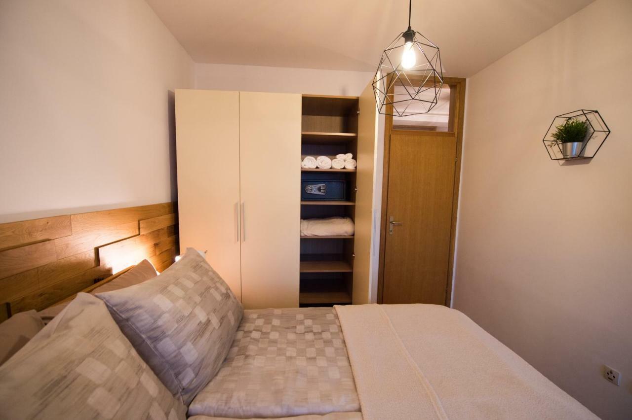 سلافونسكي برود Apartment Lamar - Entry With Pin 0 - 24H, Underground Parking Garage, Elevator المظهر الخارجي الصورة