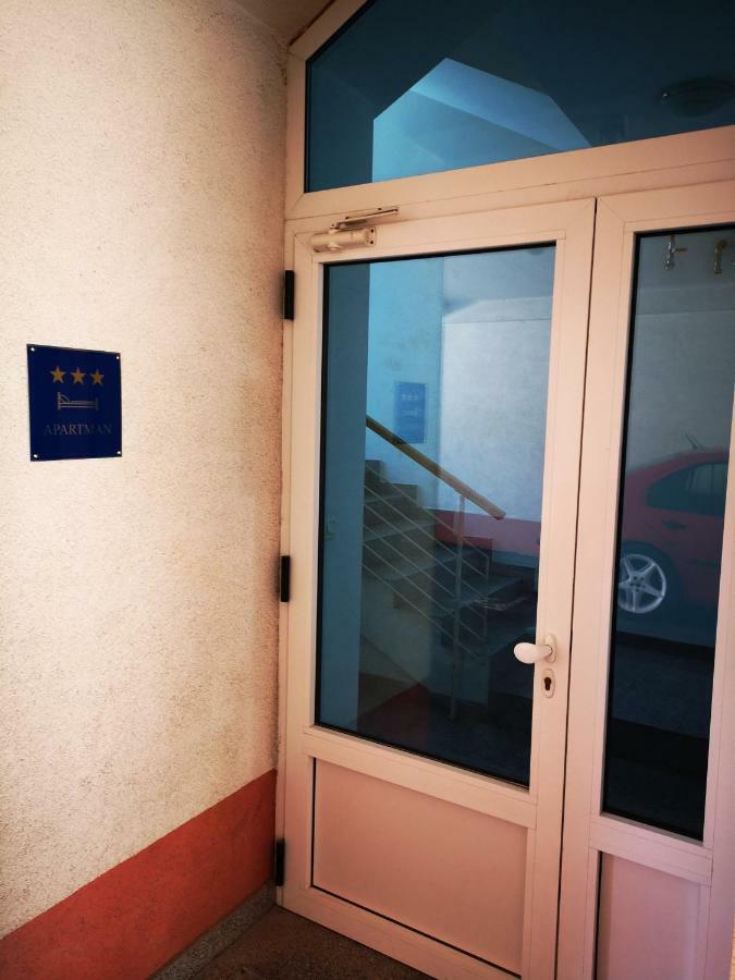 سلافونسكي برود Apartment Lamar - Entry With Pin 0 - 24H, Underground Parking Garage, Elevator المظهر الخارجي الصورة